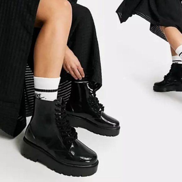 !! NEW !! Black Patent Vegan Leather Side Zip Combat Boots - Picture 3 of 9